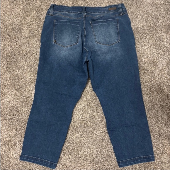 Kut from the Kloth 18w skinny crop Jeans - Picture 3 of 5